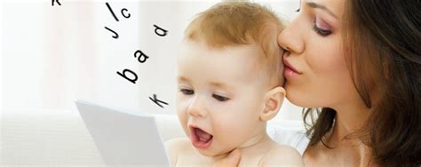Bebeklerde Dil Gelişimi: İlk Kelimelerini Hangi Faktörler Etkiliyor?